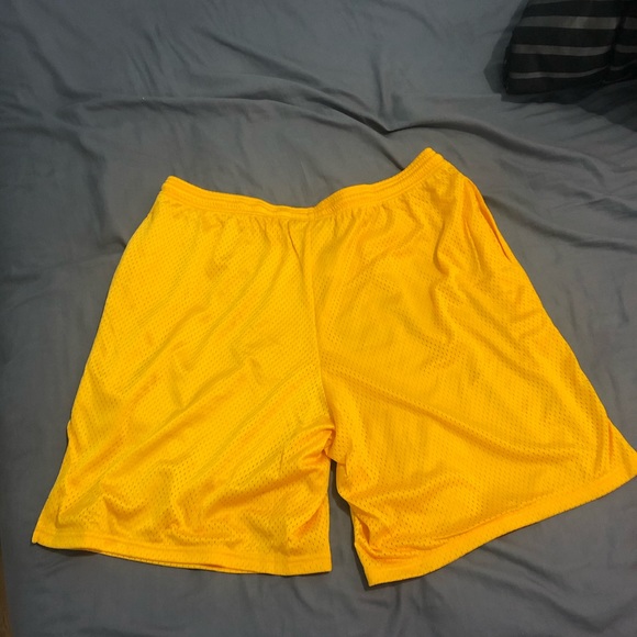 Lyrical Lemonade RSVP shorts - Picture 3 of 4